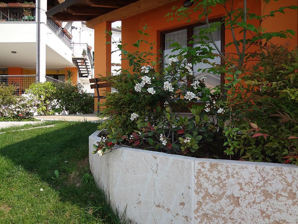 Borgo Blu Poggio Aparthotel Lazise Exteriör bild