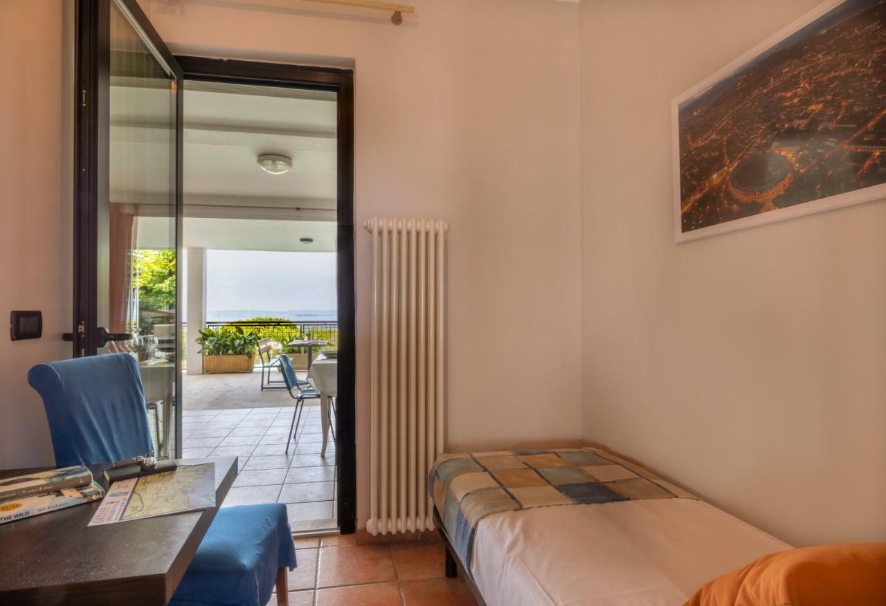 Borgo Blu Poggio Aparthotel Lazise Exteriör bild